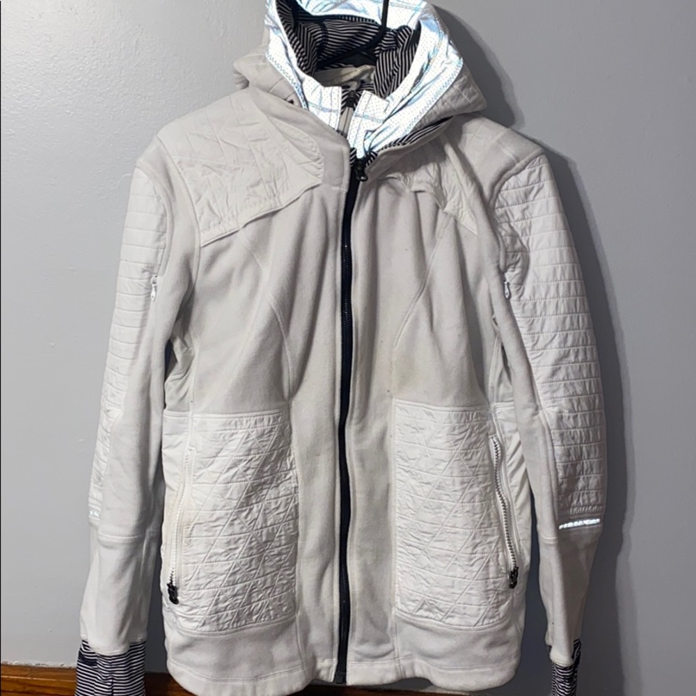 Lulu lemon running jacket